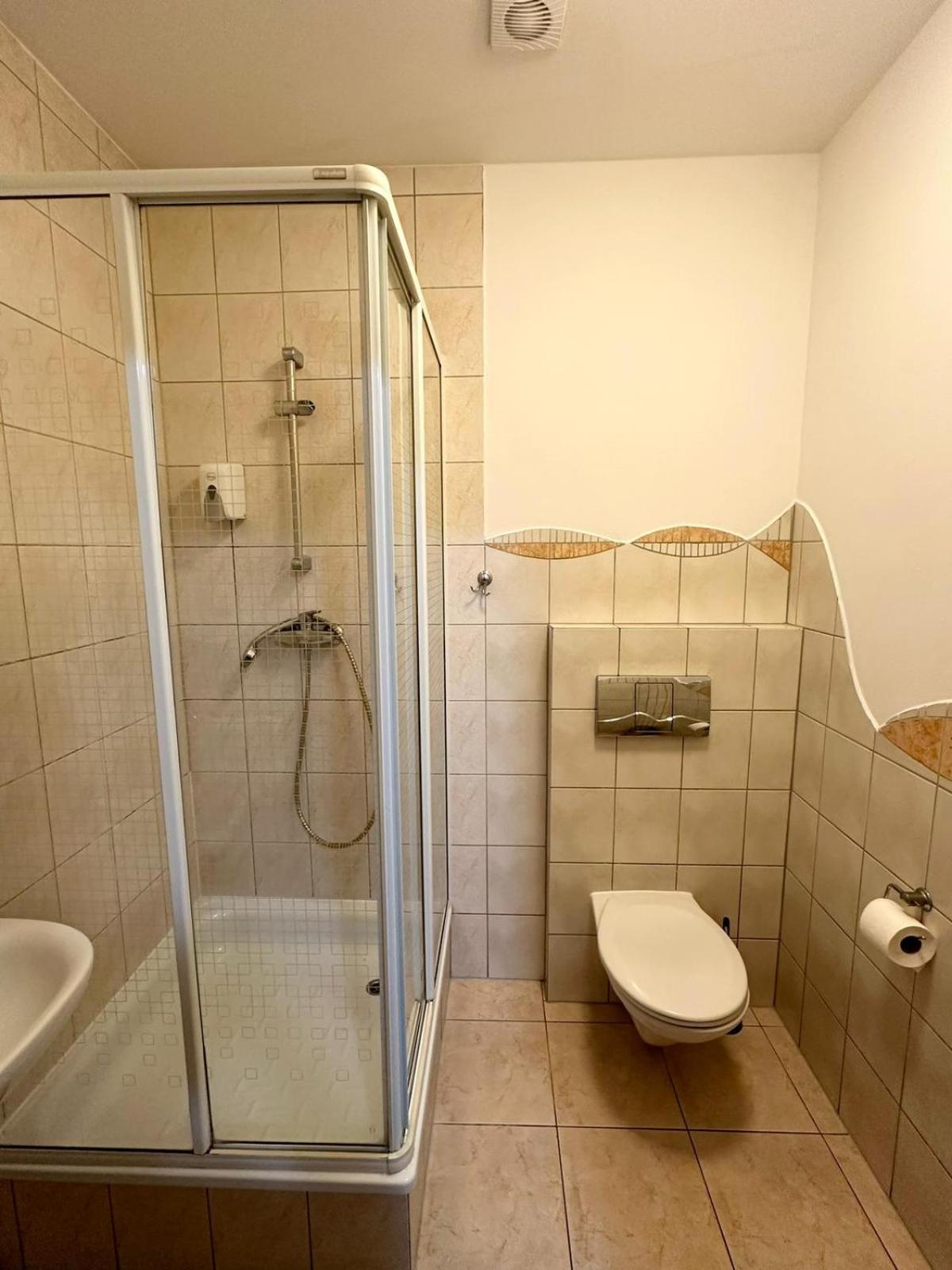 Motel Za Miedza Bralin Dış mekan fotoğraf