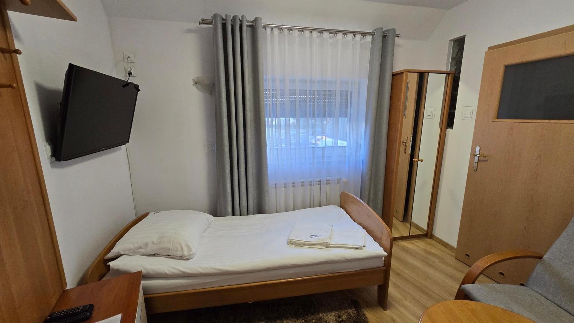 Motel Za Miedza Bralin Dış mekan fotoğraf