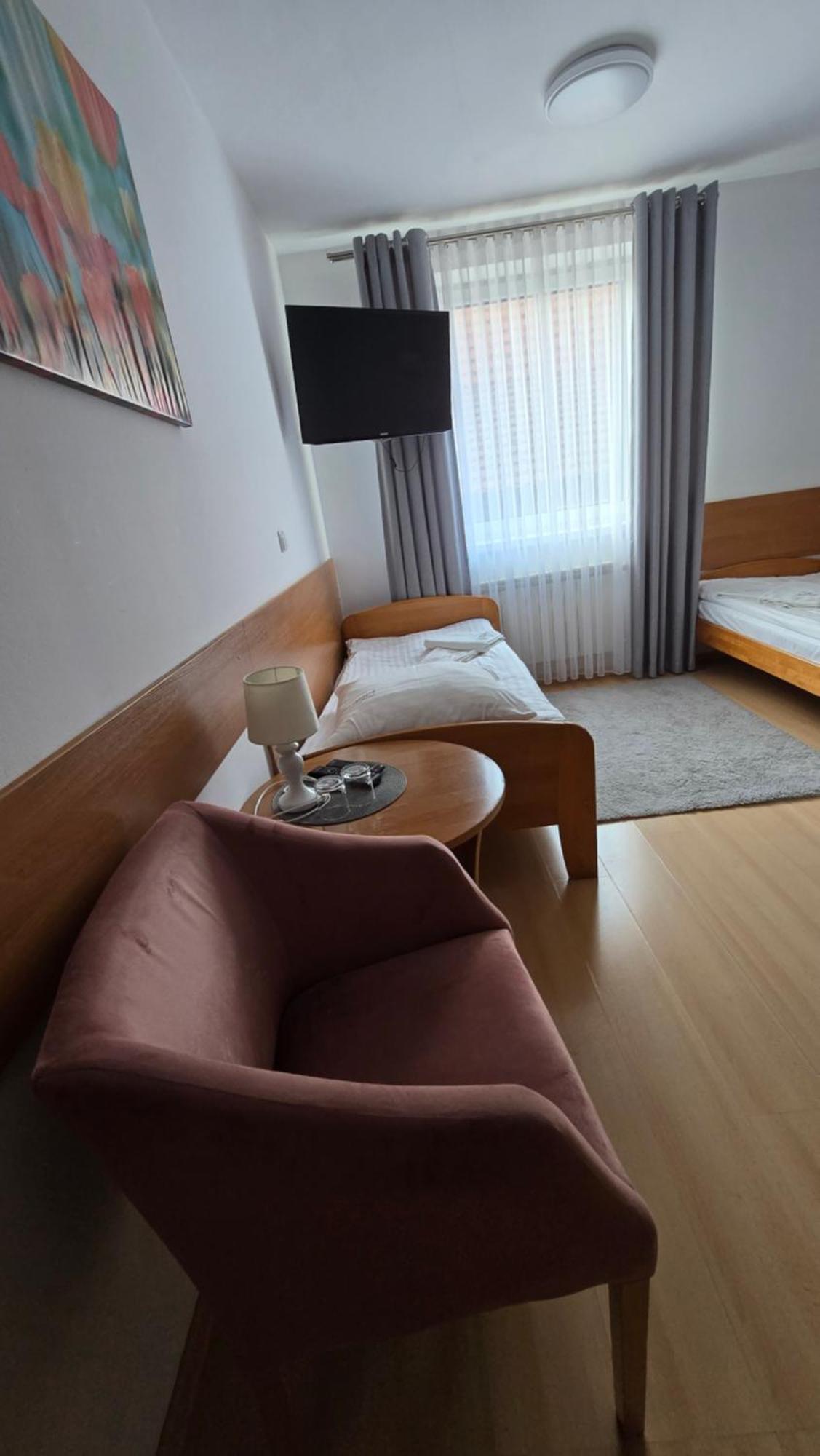 Motel Za Miedza Bralin Dış mekan fotoğraf