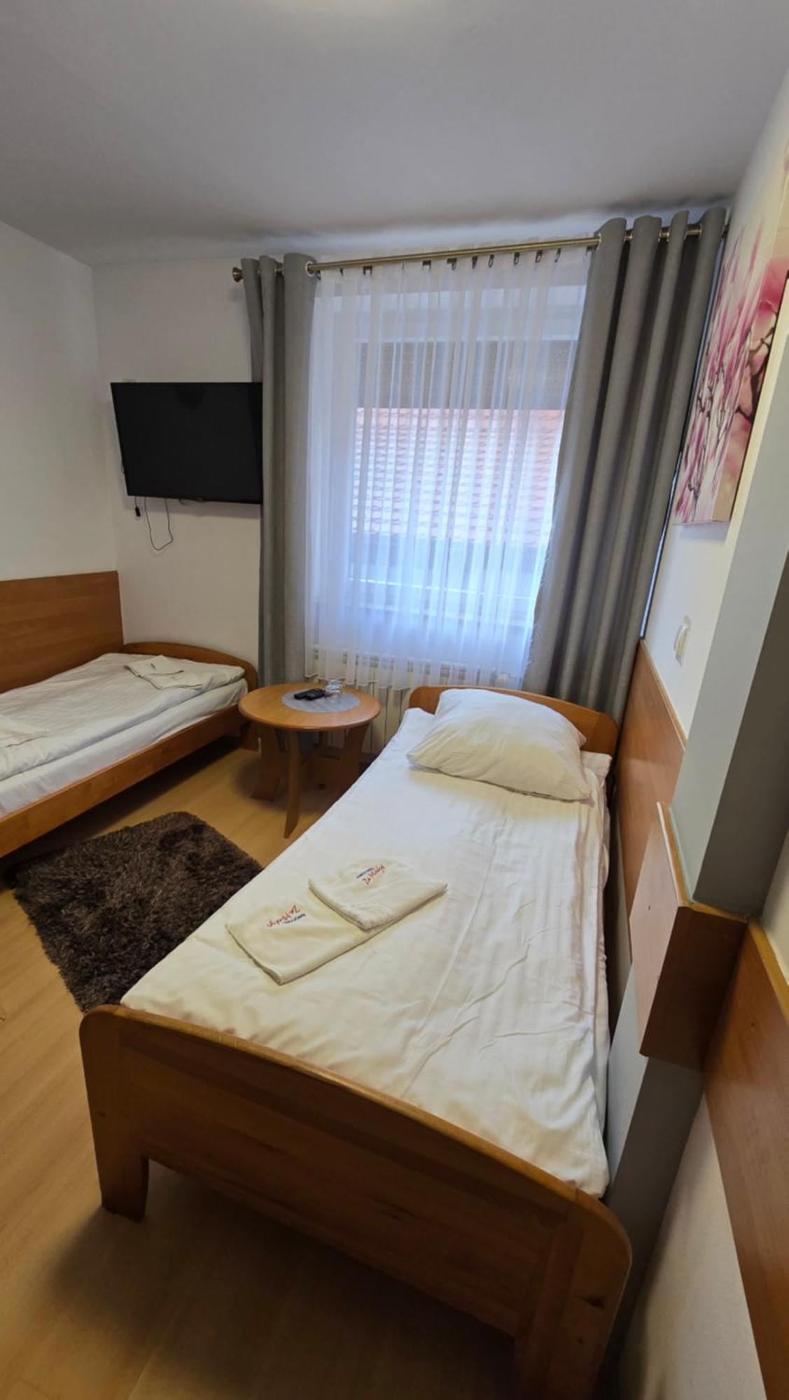 Motel Za Miedza Bralin Dış mekan fotoğraf